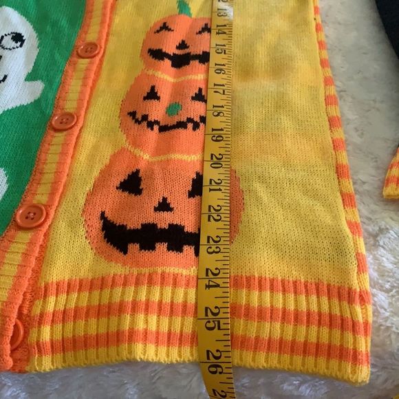 Festive Halloween Sweater - Picture 14 of 15